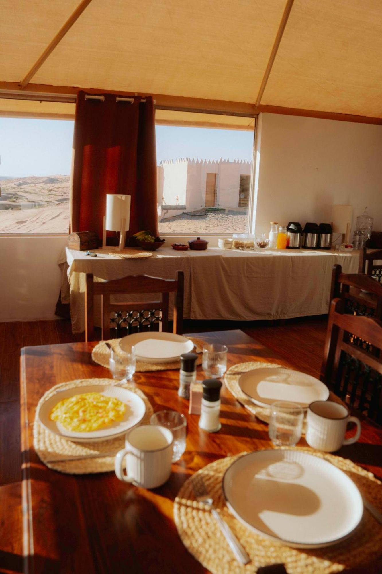 Silent Dunes Camp Hawiyah ภายนอก รูปภาพ